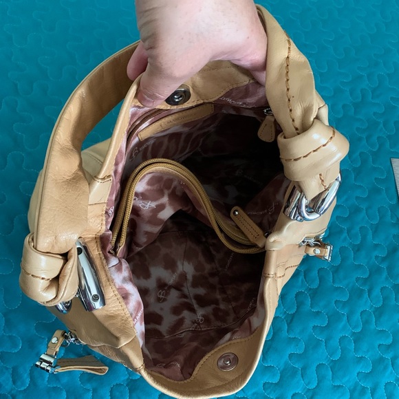 B. MAKOWSKY -Genuine Leather Bag - Picture 8 of 16